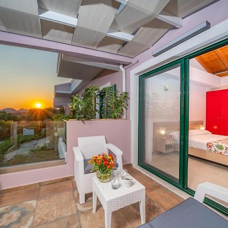 Lucia Simona Villas Mousata Екстериор снимка