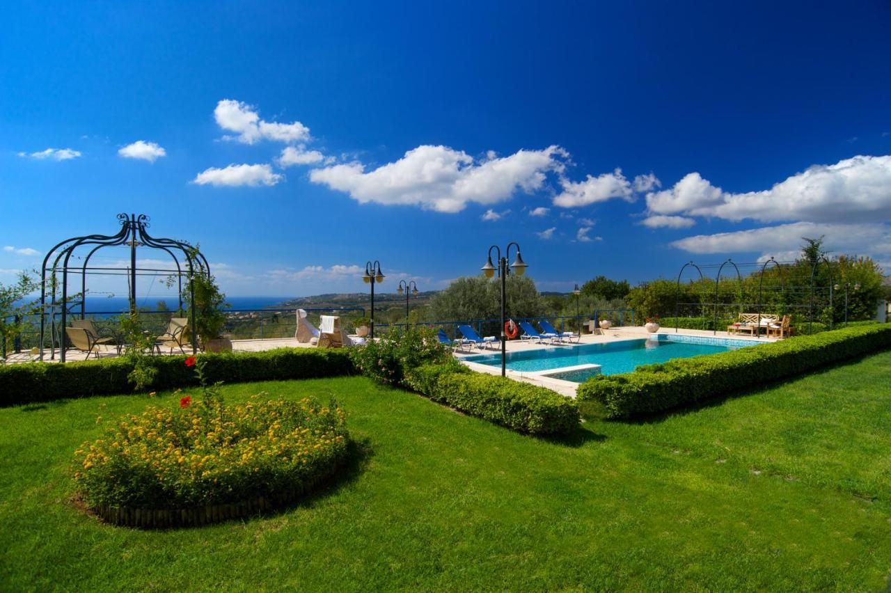 Lucia Simona Villas Mousata Екстериор снимка